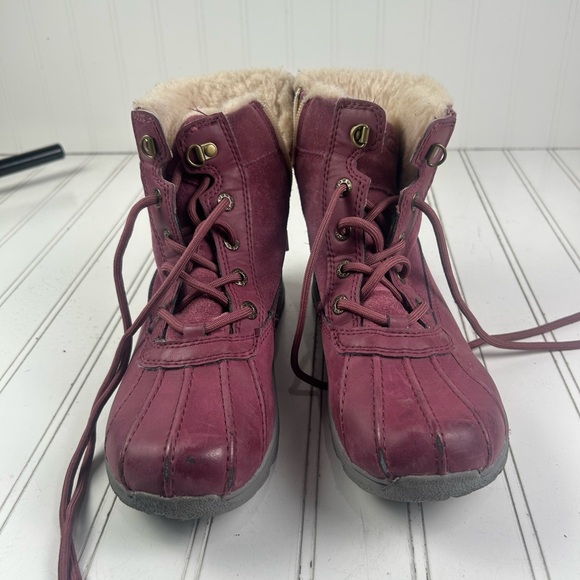 UGG Leggero Maroon Sheepskin Boots Women’s Size 4 - Picture 10 of 11